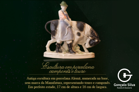 ESCULTURA EM PORCELANA CAMPONÊS E TOURO