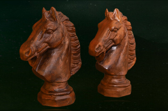 PAR DE PEÇAS DE CAVALO EM FERRO