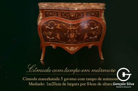 CÔMODA COM TAMPA EM MÁRMORE