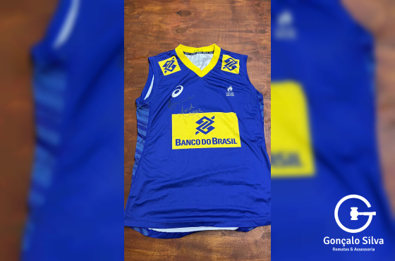 Camiseta da Seleção Brasileira de Vôlei Treino das Olimpíadas autografada pela Carol Gattaz