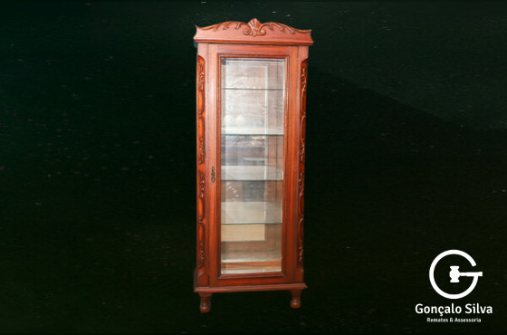 VITRINE EM MADEIRA CEREJEIRA