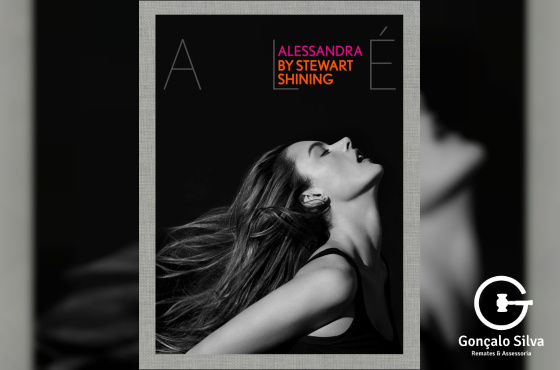 Livro com dedicatória da Ambrósio - Alessandra by Stewart Shining